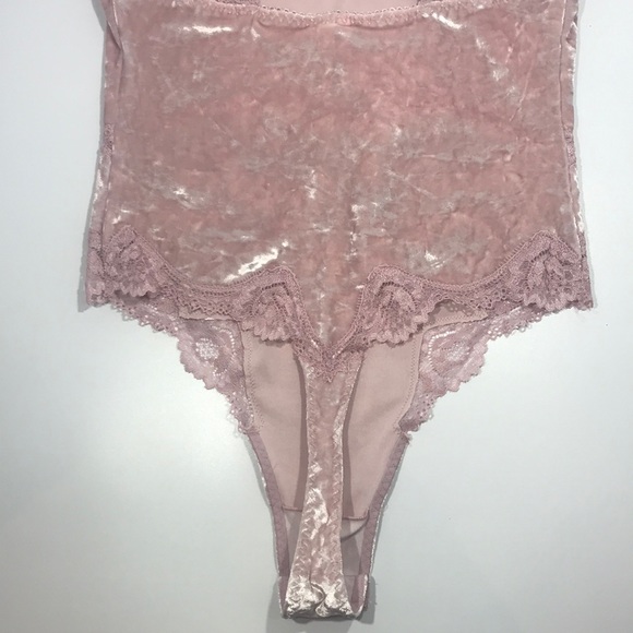 Victoria's Secret Crushed Velvet Teddy Pink - Picture 15 of 15